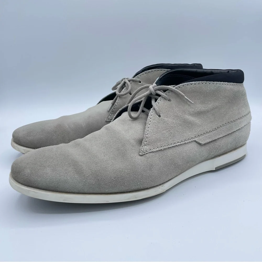 Tod’s Suede Boots UK 11 / US 12 Gray